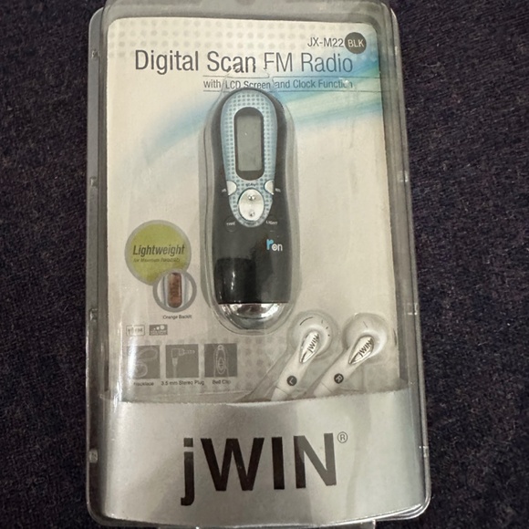 j WIN, Black, Digital scan, FM radio, model J x-m22 - Picture 2 of 4